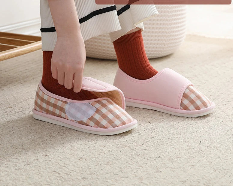 Women Diabetic Slippers Adjustable Closure Comfortable House Shoes Arthritis Edema Wide Slippers Comfy Cozy Shoes Closed Toed