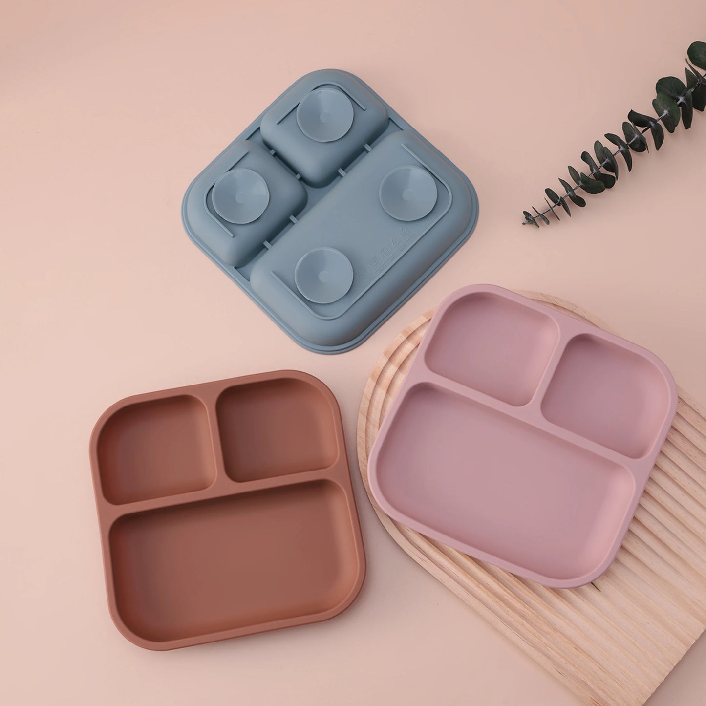 Color Kids 1PCS BPA Free Silicone Divided Square Plate Suction Baby Dish Leakproof Toddler Kids Meal Tray Easy Clean Tableware