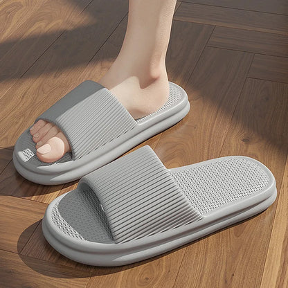 2025 Summer Women's Solid Color Casual Simple Slipper, EVA Material, Comfortable Indoor/Outdoor Dual-use, Anti-Slip Design.